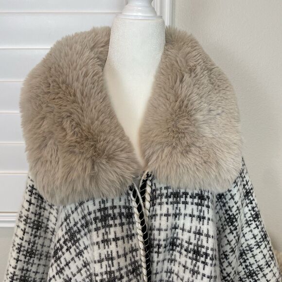 NWOT R Fashion Apparels Plaid Print Faux Fur Cape Rope Trim Party Old Money-L - Picture 3 of 9